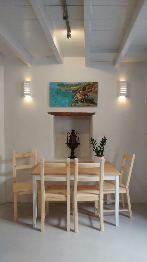 Villa Amaranti House n Art à Mandrákion Extérieur photo